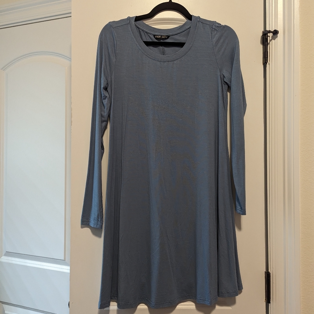 Long sleeve blue t-shirt dress